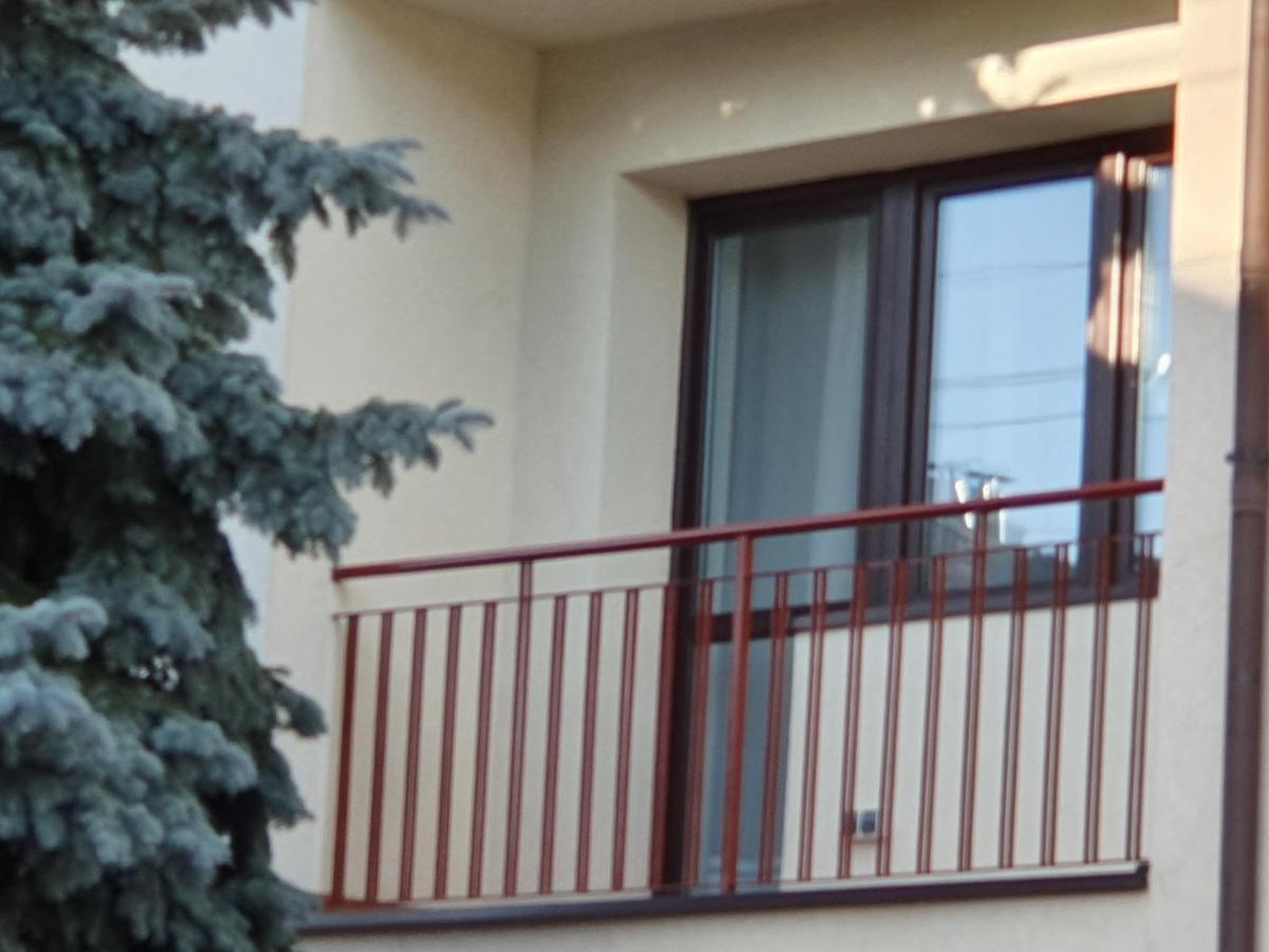 Hostel Mleczna - Metro Zacisze Варшава Экстерьер фото