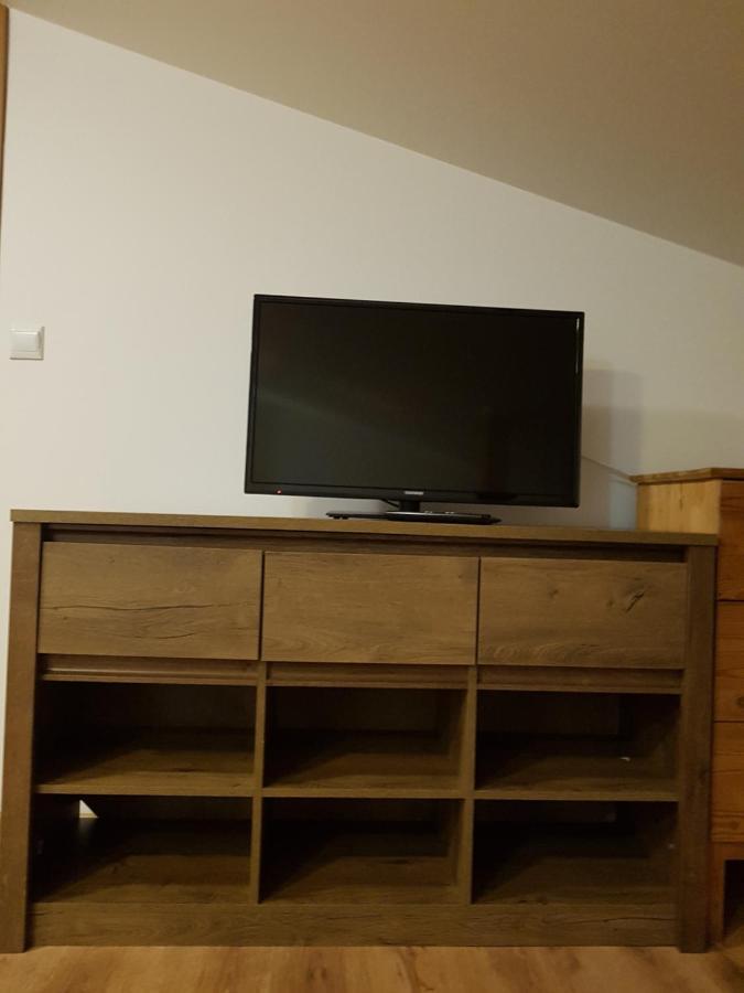 Hostel Mleczna - Metro Zacisze Варшава Экстерьер фото